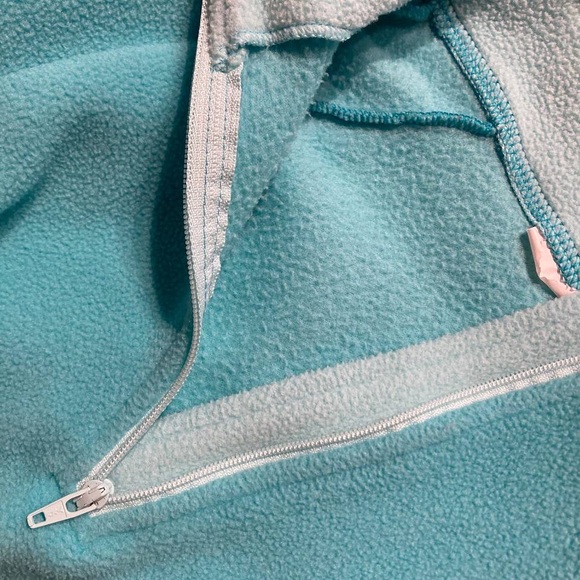 Quechua Sweater - Picture 10 of 10